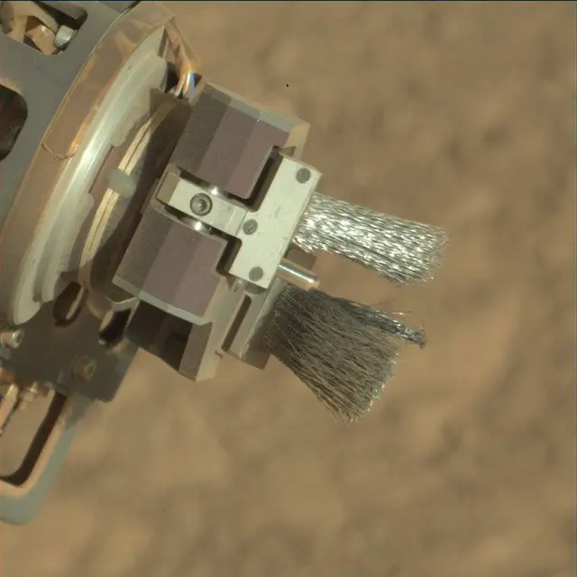 Sol 1836: Mast Camera (Mastcam)