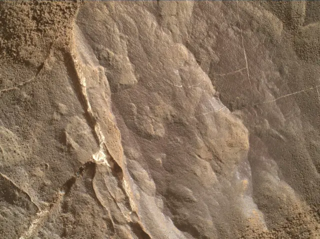 Sol 1836: Mars Hand Lens Imager (MAHLI)