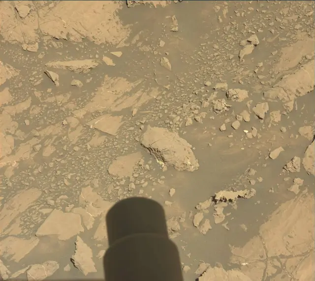 Sol 1837: Mast Camera (Mastcam)