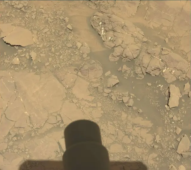 Sol 1846: Mast Camera (Mastcam)