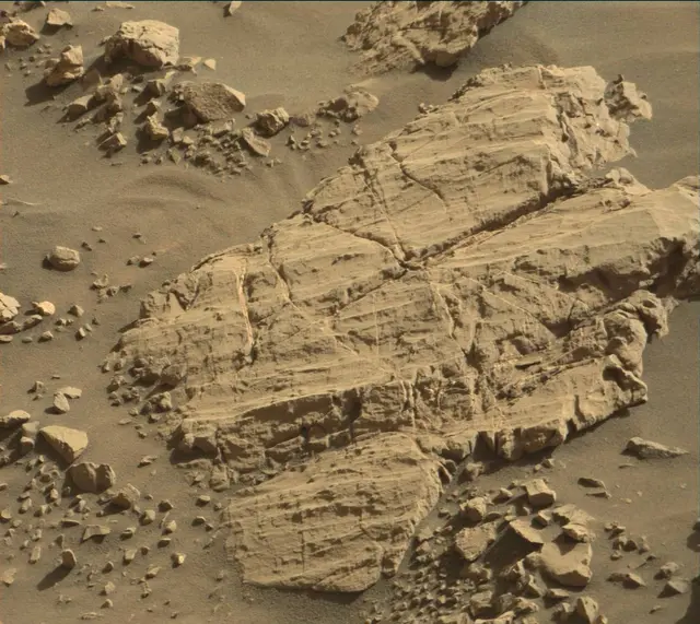 Sol 1848: Mast Camera (Mastcam)