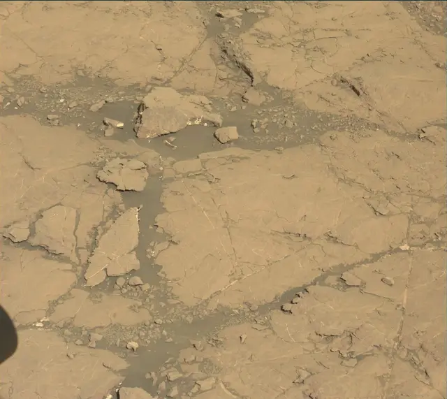 Sol 1850: Mast Camera (Mastcam)