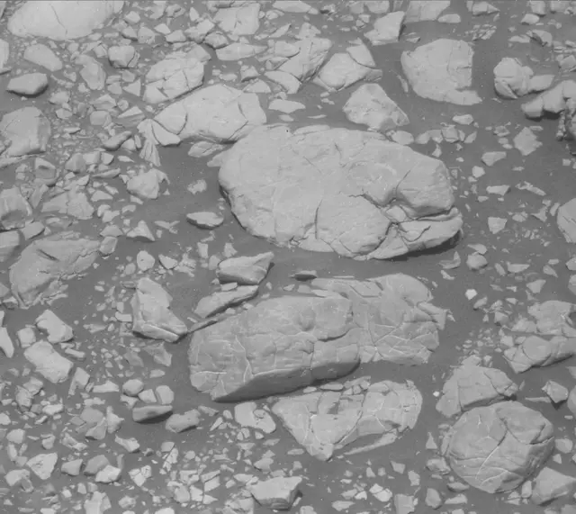 Sol 1850: Mast Camera (Mastcam)