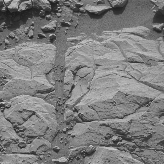 Sol 1850: Mast Camera (Mastcam)
