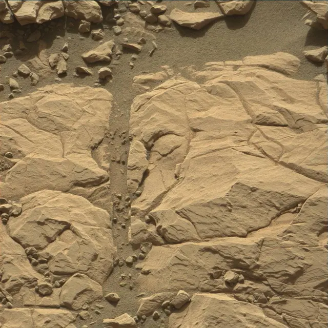 Sol 1850: Mast Camera (Mastcam)