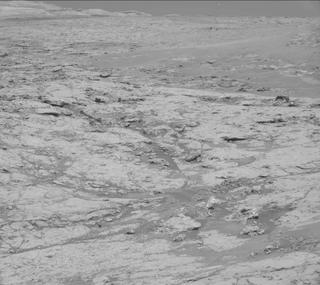 Sol 1852: Mast Camera (Mastcam)
