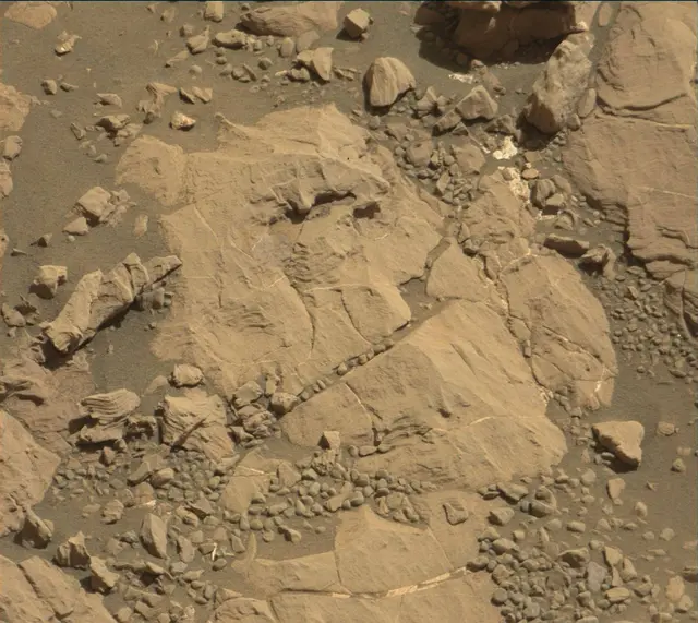 Sol 1856: Mast Camera (Mastcam)