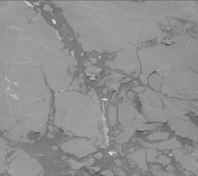 Sol 1863: Mast Camera (Mastcam)