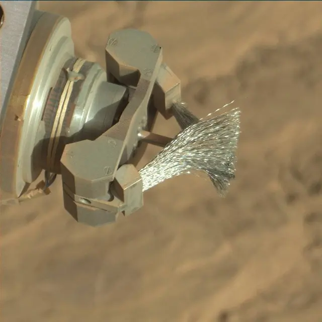 Sol 1863: Mast Camera (Mastcam)