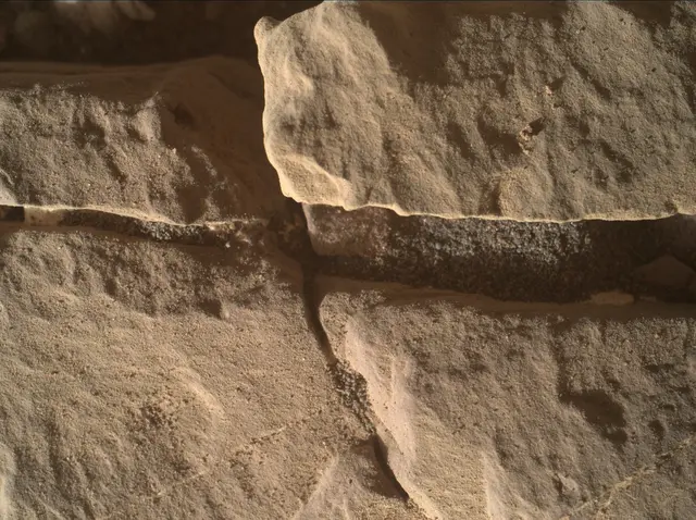 Sol 1863: Mars Hand Lens Imager (MAHLI)
