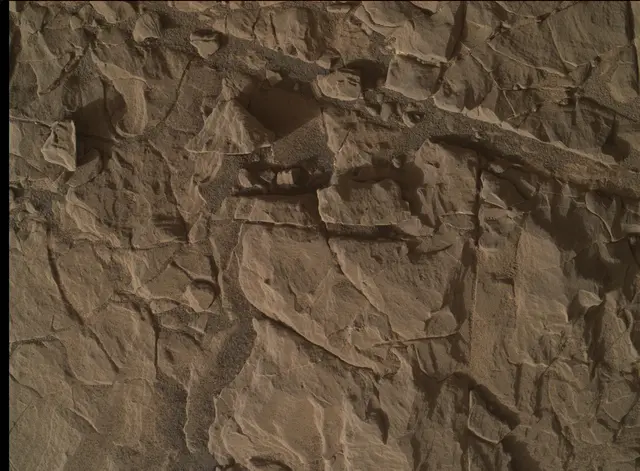 Sol 1863: Mars Hand Lens Imager (MAHLI)
