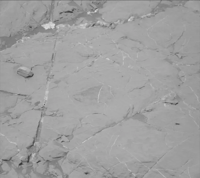 Sol 1864: Mast Camera (Mastcam)