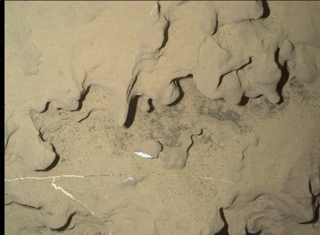 Sol 1865: Mars Hand Lens Imager (MAHLI)