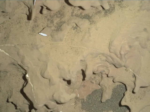 Sol 1865: Mars Hand Lens Imager (MAHLI)