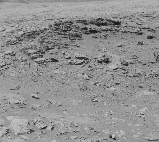 Sol 1866: Mast Camera (Mastcam)
