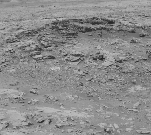 Sol 1866: Mast Camera (Mastcam)