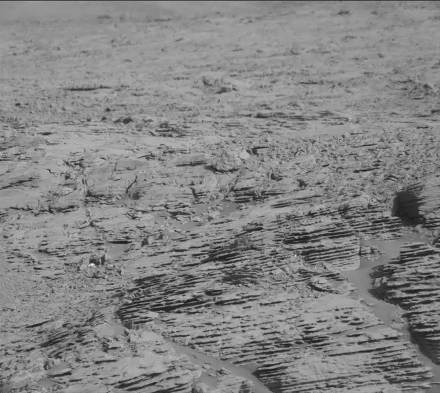 Sol 1866: Mast Camera (Mastcam)