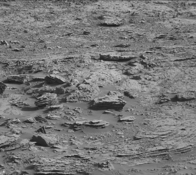 Sol 1866: Mast Camera (Mastcam)