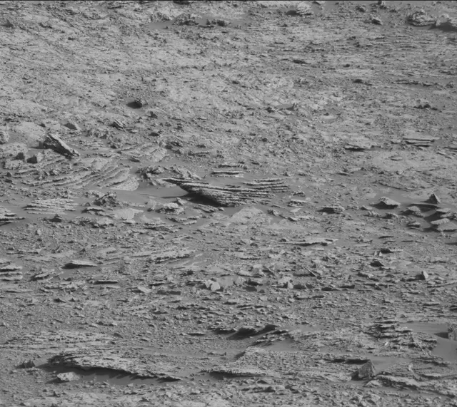 Sol 1866: Mast Camera (Mastcam)