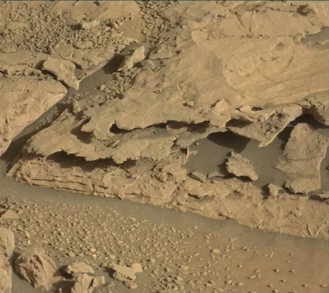 Sol 1866: Mast Camera (Mastcam)