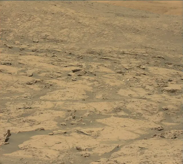 Sol 1867: Mast Camera (Mastcam)