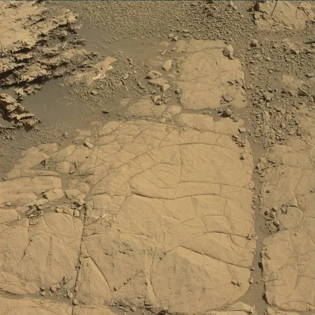 Sol 1867: Mast Camera (Mastcam)