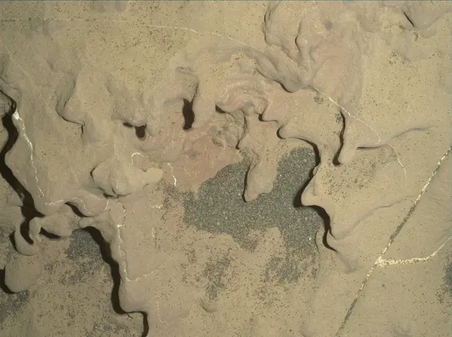 Sol 1867: Mars Hand Lens Imager (MAHLI)