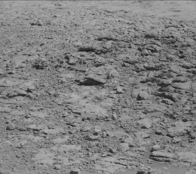 Sol 1868: Mast Camera (Mastcam)