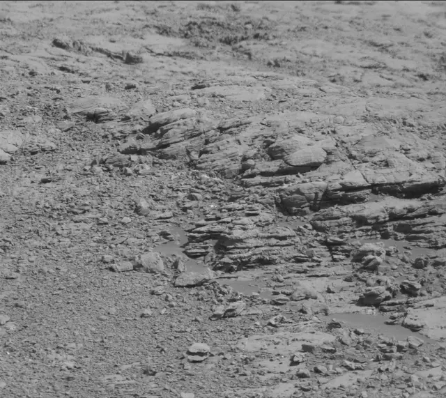 Sol 1868: Mast Camera (Mastcam)