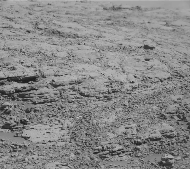 Sol 1868: Mast Camera (Mastcam)
