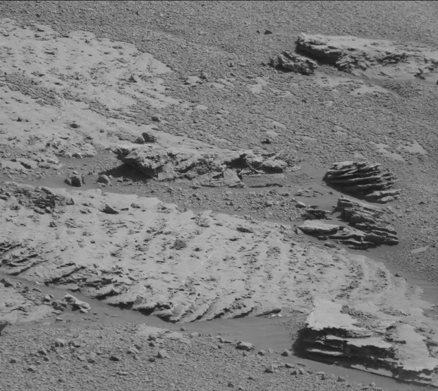 Sol 1868: Mast Camera (Mastcam)