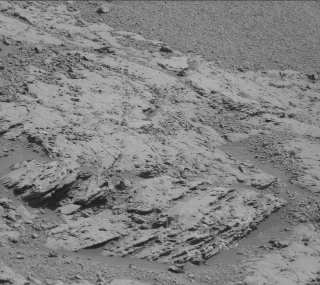 Sol 1868: Mast Camera (Mastcam)