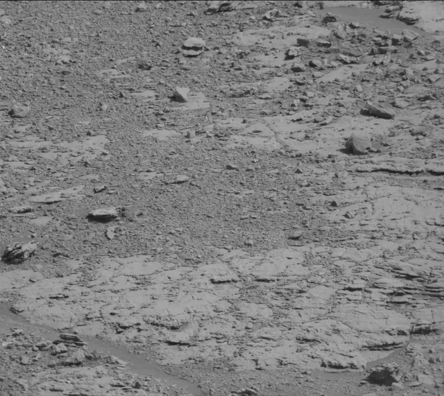 Sol 1868: Mast Camera (Mastcam)