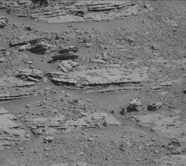 Sol 1868: Mast Camera (Mastcam)