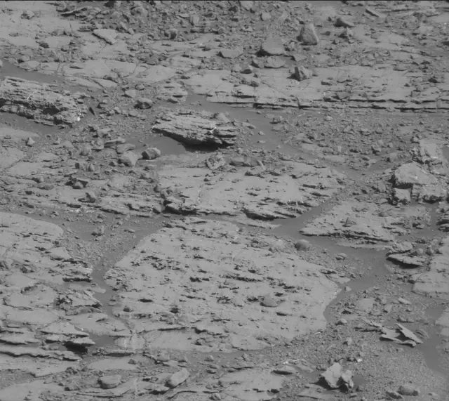 Sol 1868: Mast Camera (Mastcam)