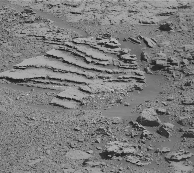 Sol 1868: Mast Camera (Mastcam)