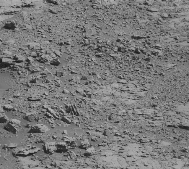 Sol 1868: Mast Camera (Mastcam)
