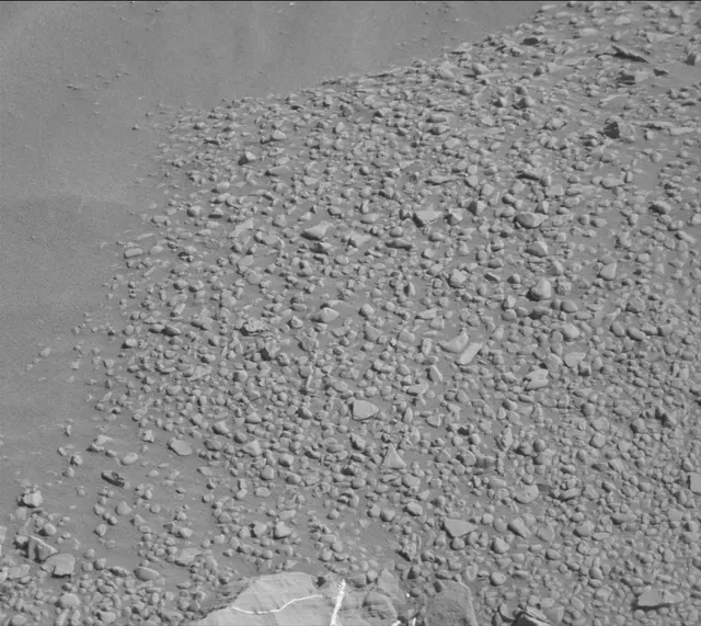 Sol 1868: Mast Camera (Mastcam)