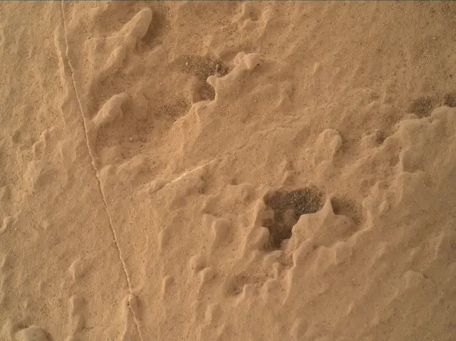 Sol 1868: Mars Hand Lens Imager (MAHLI)