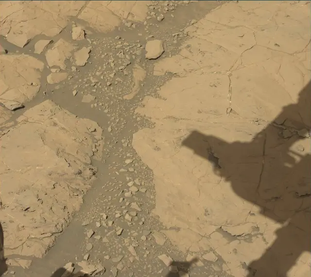 Sol 1869: Mast Camera (Mastcam)