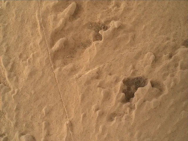 Sol 1869: Mars Hand Lens Imager (MAHLI)
