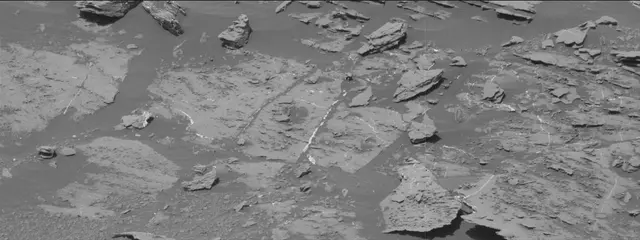 Sol 1870: Mast Camera (Mastcam)