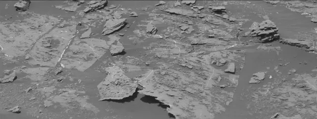 Sol 1870: Mast Camera (Mastcam)