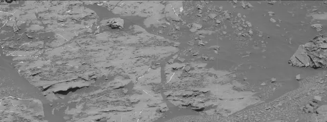 Sol 1870: Mast Camera (Mastcam)