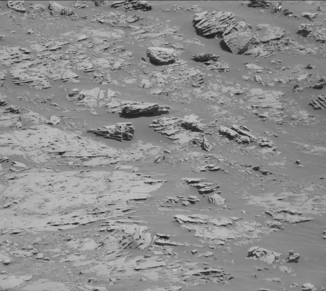 Sol 1870: Mast Camera (Mastcam)