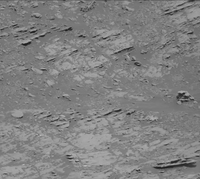 Sol 1870: Mast Camera (Mastcam)