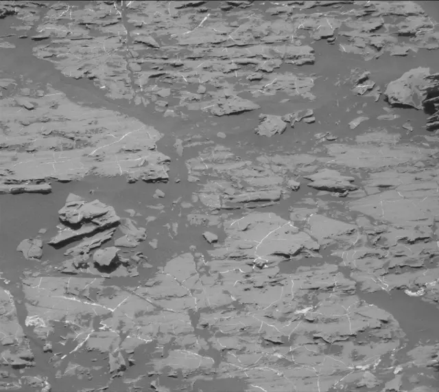 Sol 1870: Mast Camera (Mastcam)