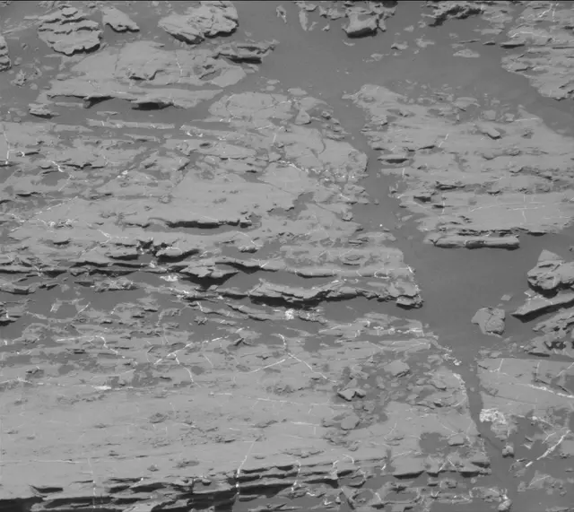 Sol 1870: Mast Camera (Mastcam)