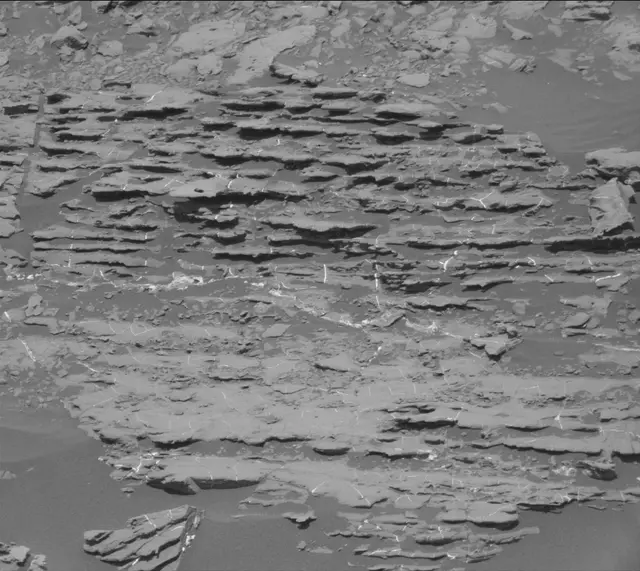 Sol 1870: Mast Camera (Mastcam)