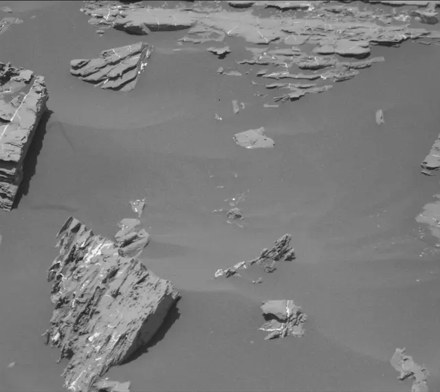 Sol 1870: Mast Camera (Mastcam)